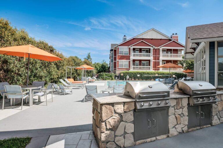 Grill out poolside at our grilling stations at The Drexel at Oakley Apartments.